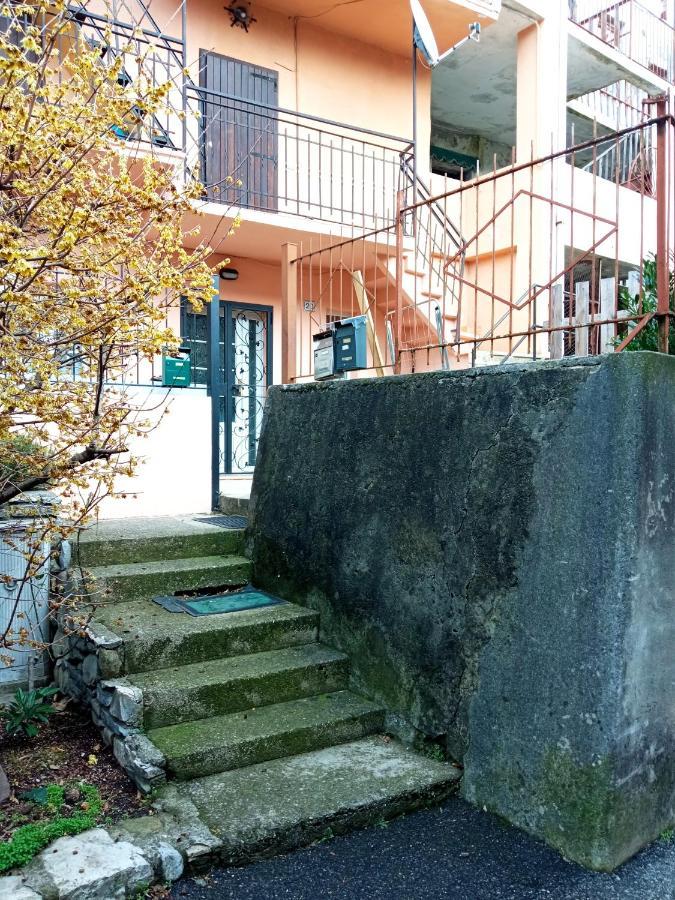 Cute Little Flat With View, 20 Mins To Bgy Airport Apartment Pradalunga Luaran gambar