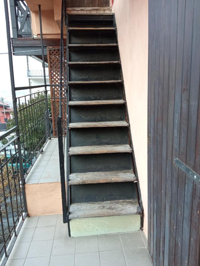 Cute Little Flat With View, 20 Mins To Bgy Airport Apartment Pradalunga Luaran gambar